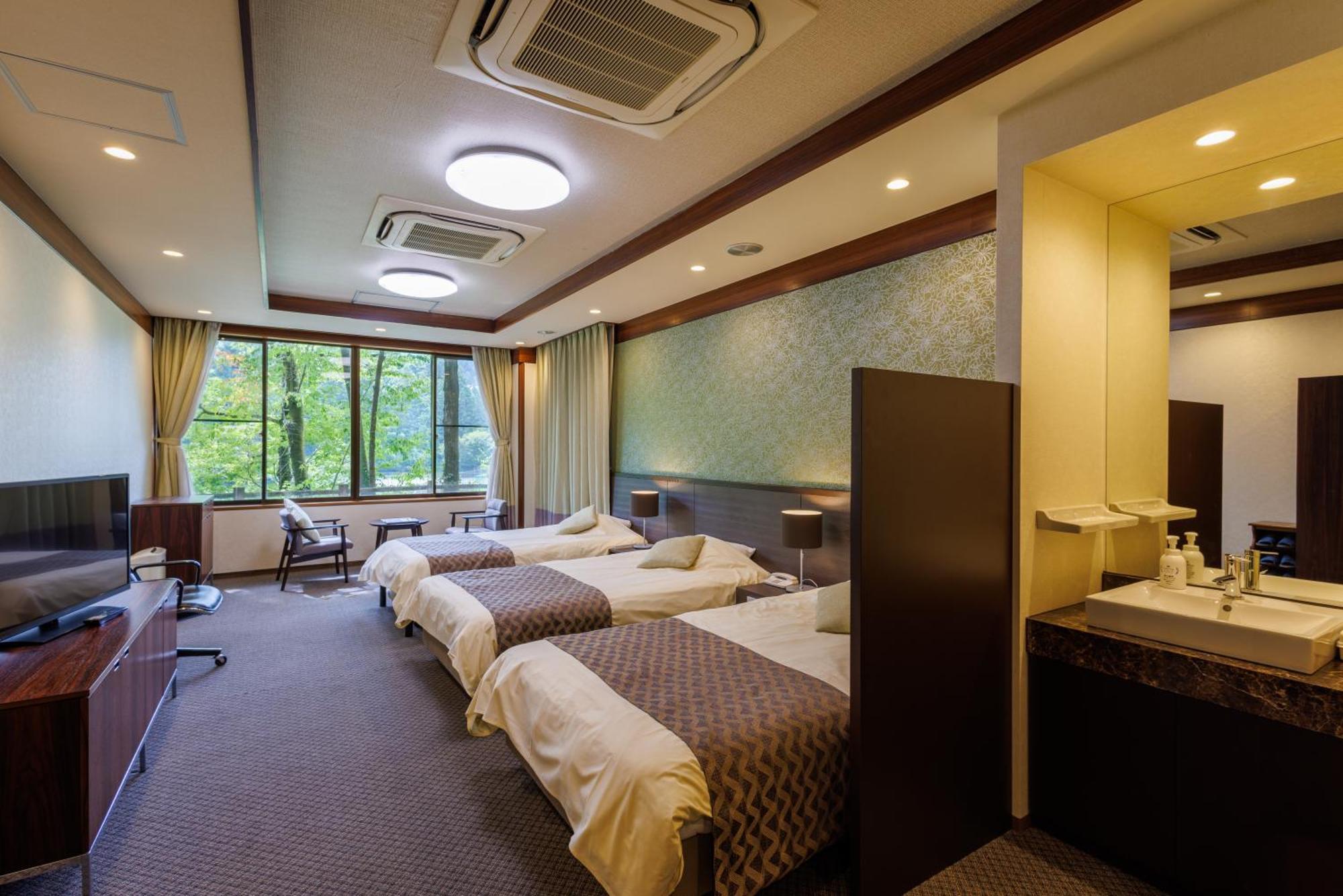 Okutamaji Hotel Ome Kültér fotó
