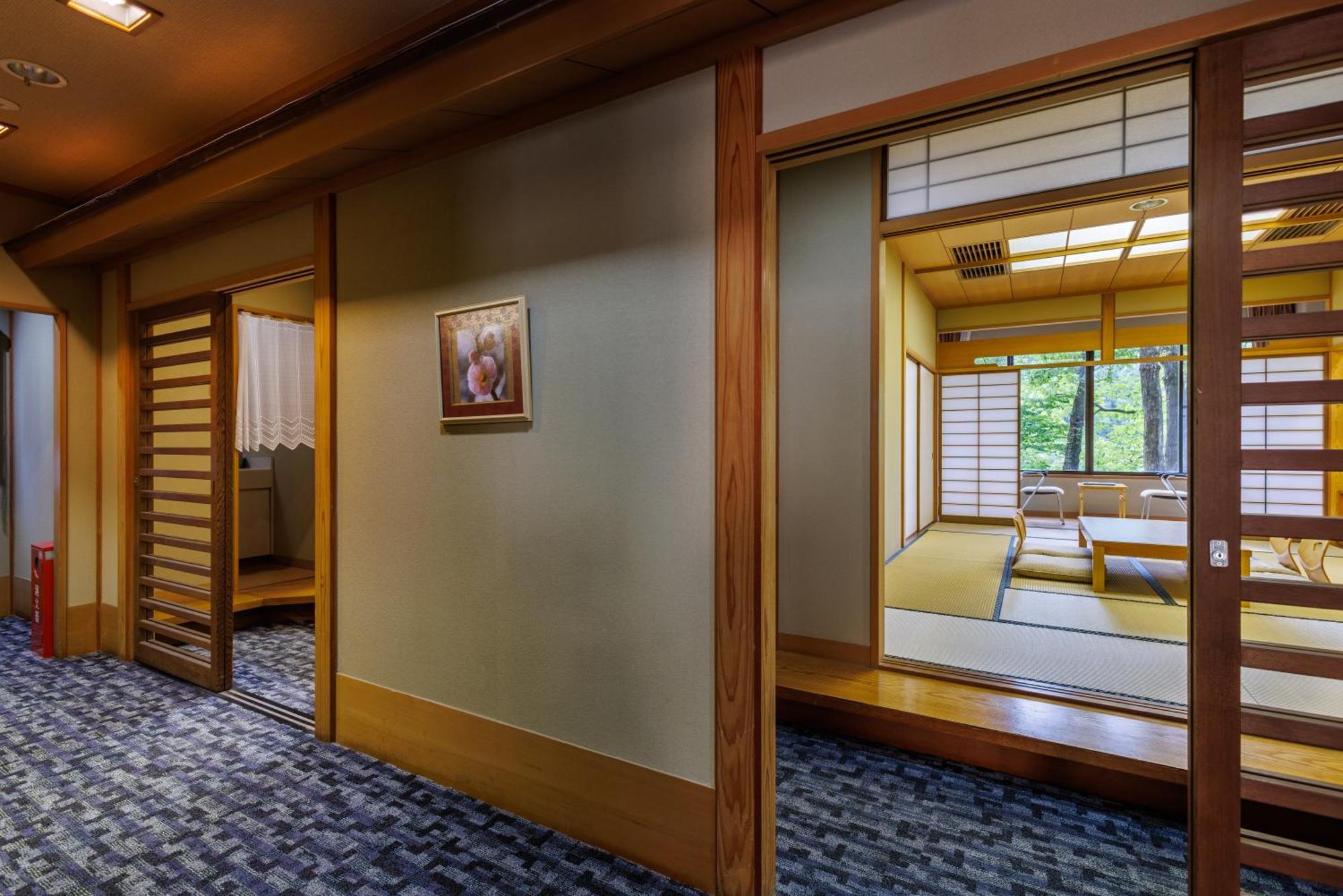 Okutamaji Hotel Ome Kültér fotó